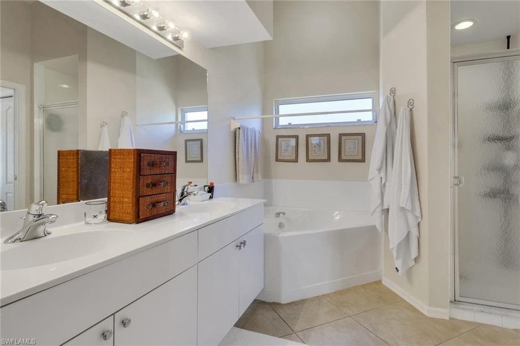 8620 Cedar Hammock CIR 1121-15