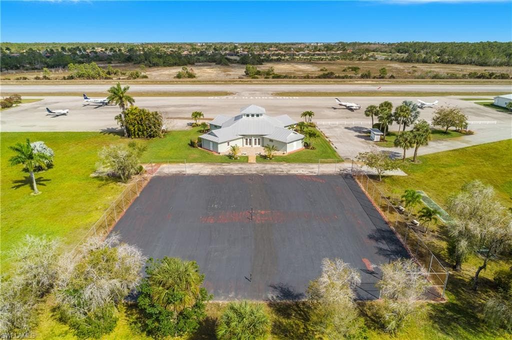 4017 Skyway DR-10