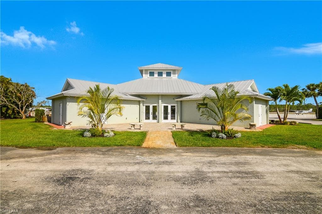 4017 Skyway DR-14