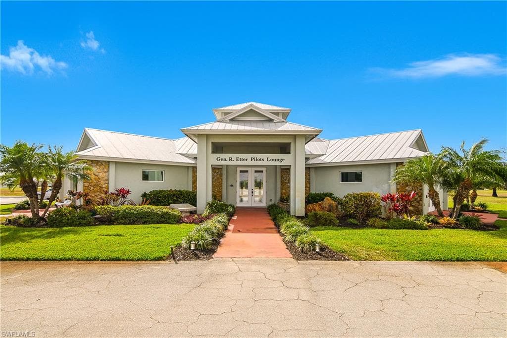 4017 Skyway DR-15