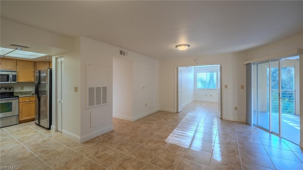 3160 Seasons WAY 709-6