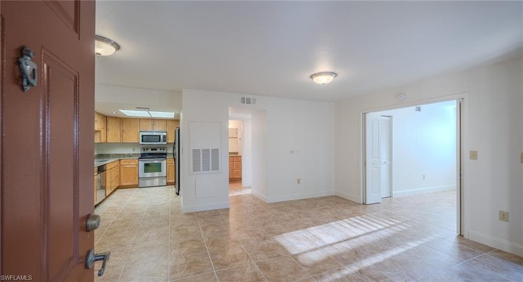 3160 Seasons WAY 709-4