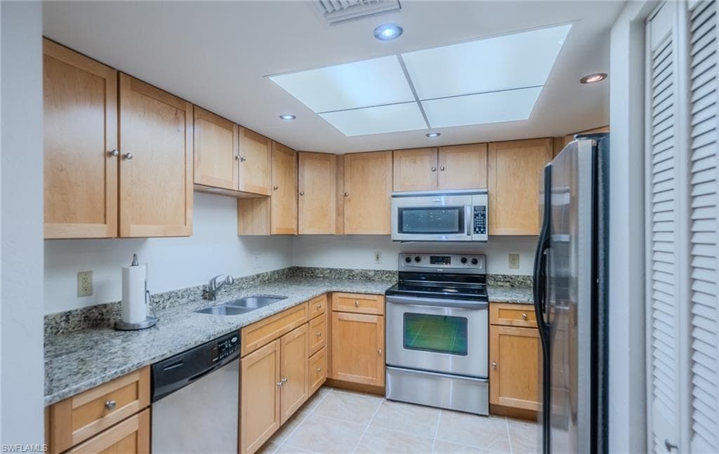 3160 Seasons WAY 709-8