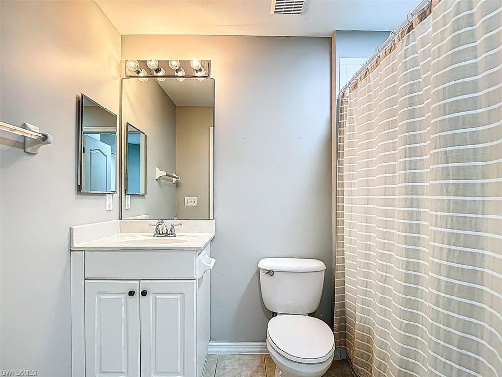 12151 Summergate CIR R101-28