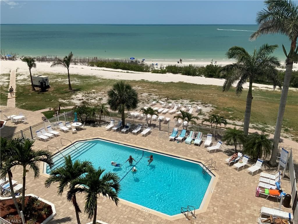 7330 Estero BLVD 508-18