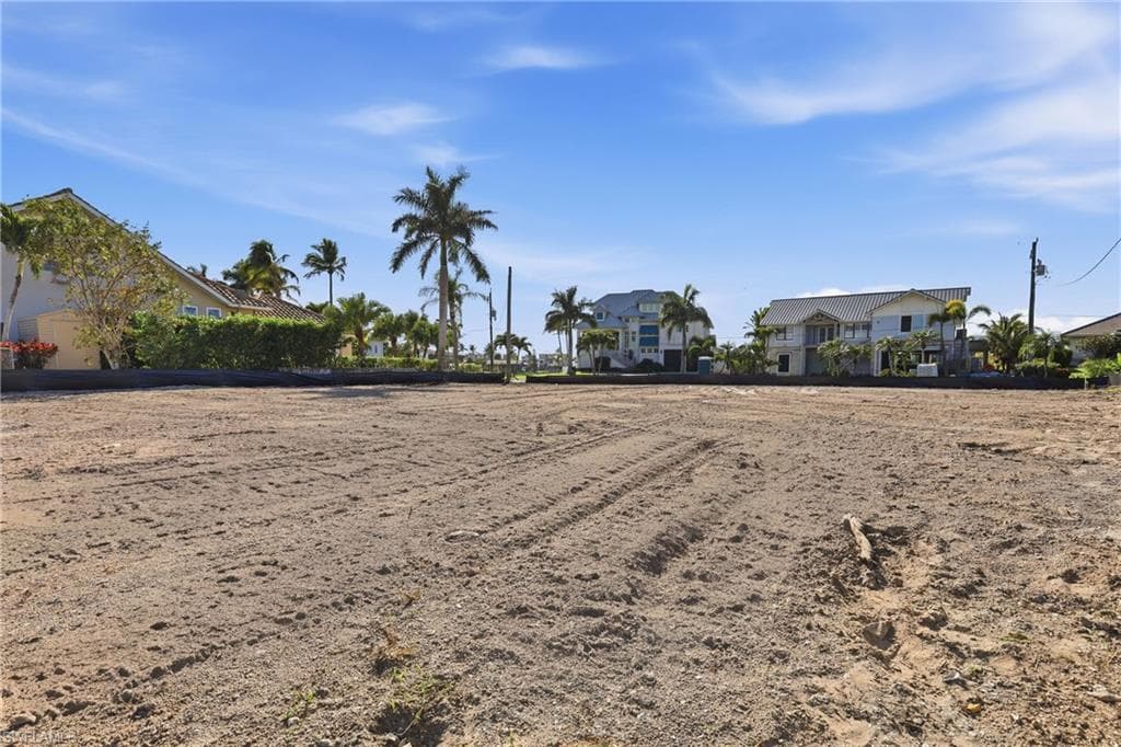 26870 McLaughlin BLVD-12