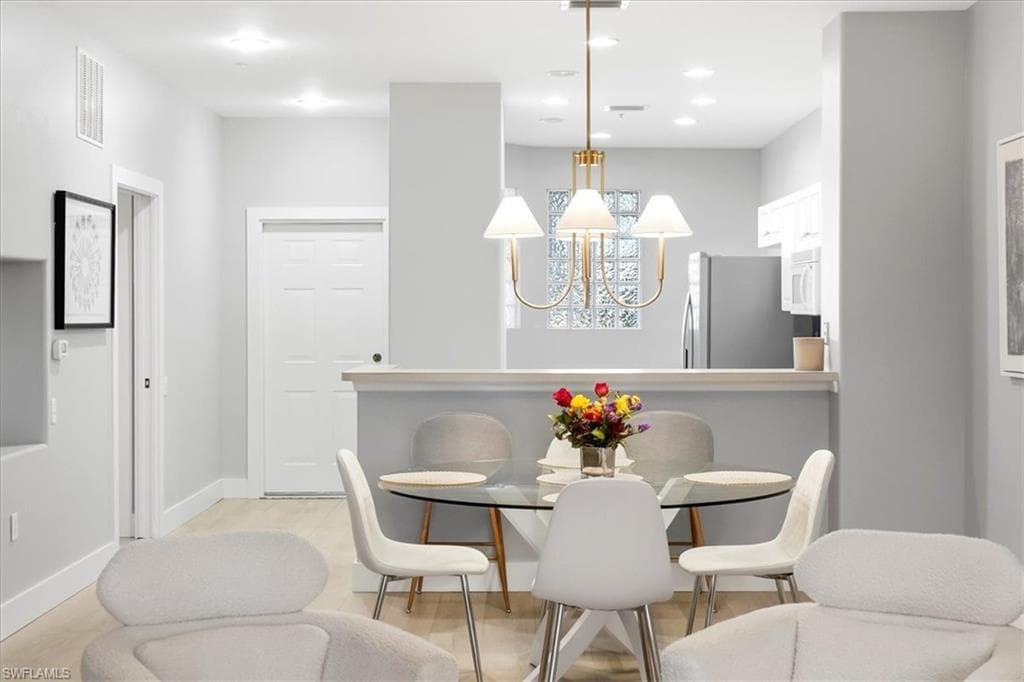 8259 Parkstone PL 8202-12