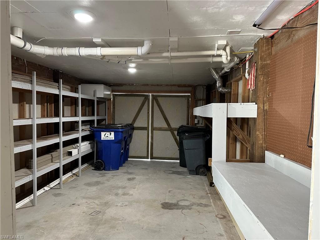 942 Prescott ST-32
