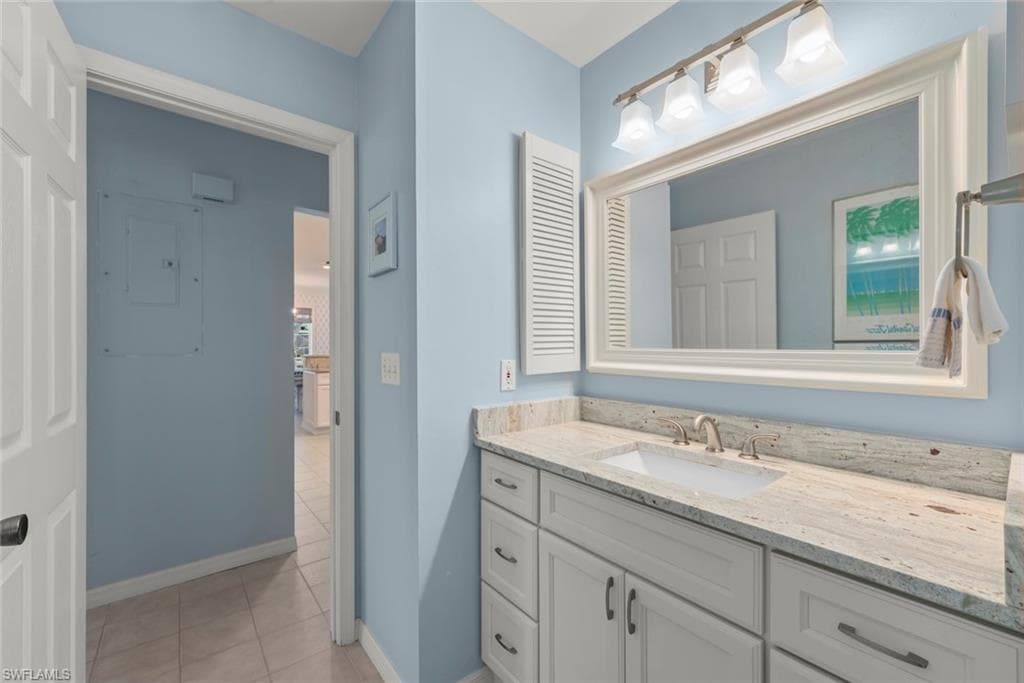 1360 Jamaica DR-8