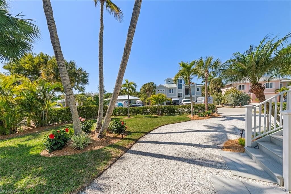 1360 Jamaica DR-22