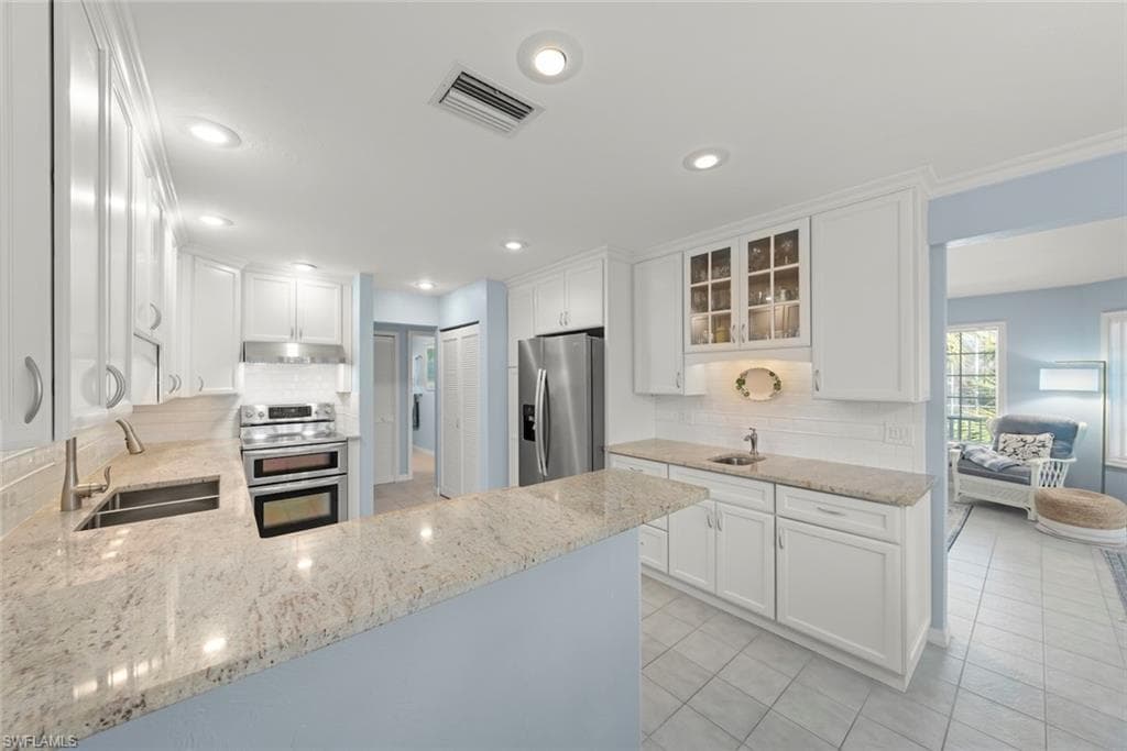 1360 Jamaica DR-29