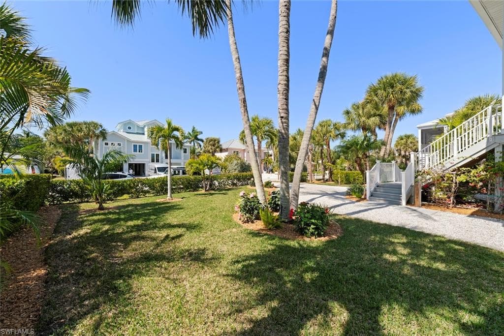 1360 Jamaica DR-23