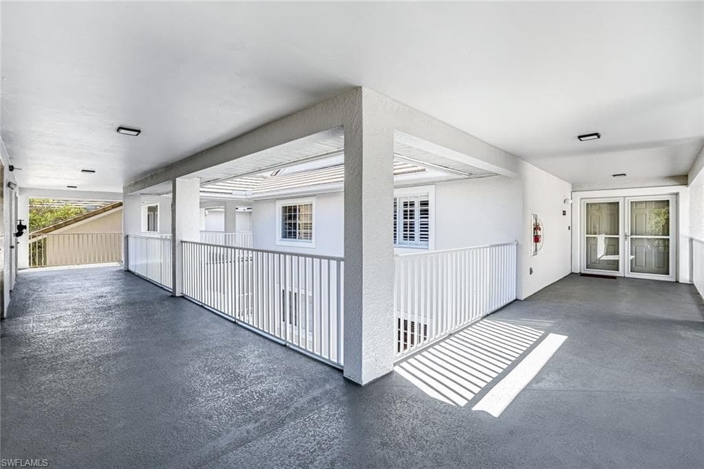 760 Waterford DR 303-13