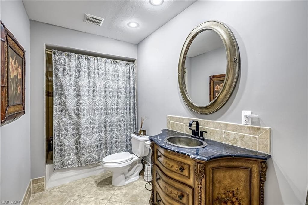 760 Waterford DR 303-10