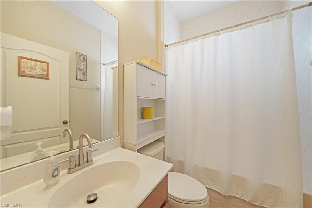 2454 Blackburn CIR-16