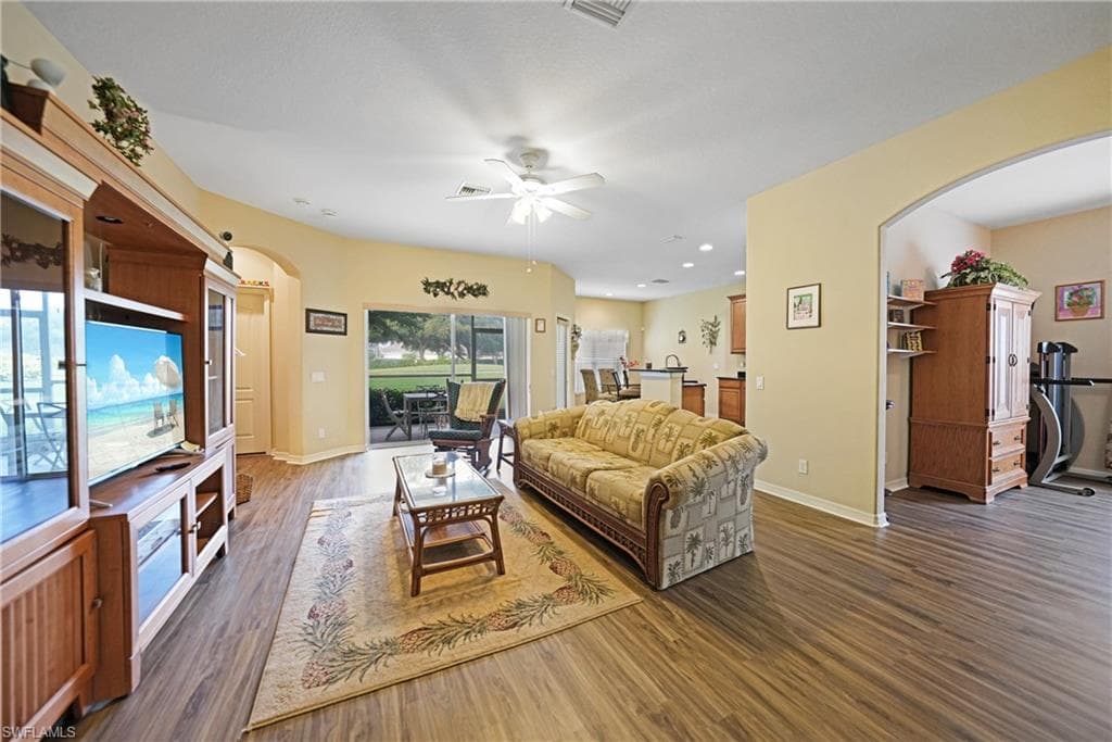2454 Blackburn CIR-8