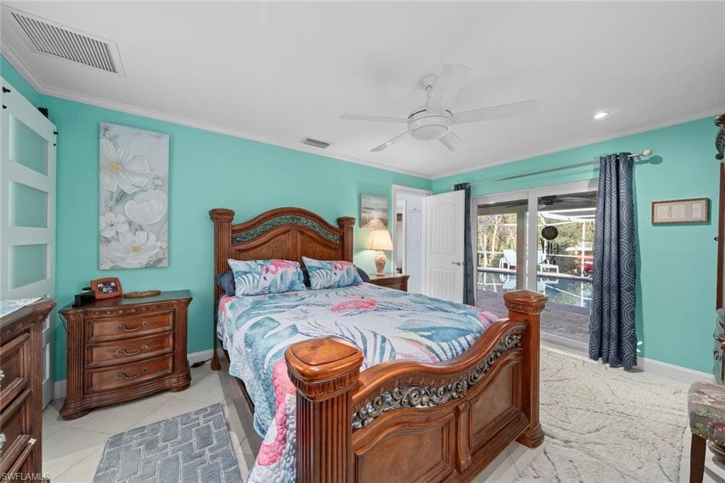 1056 S Yachtsman DR-11
