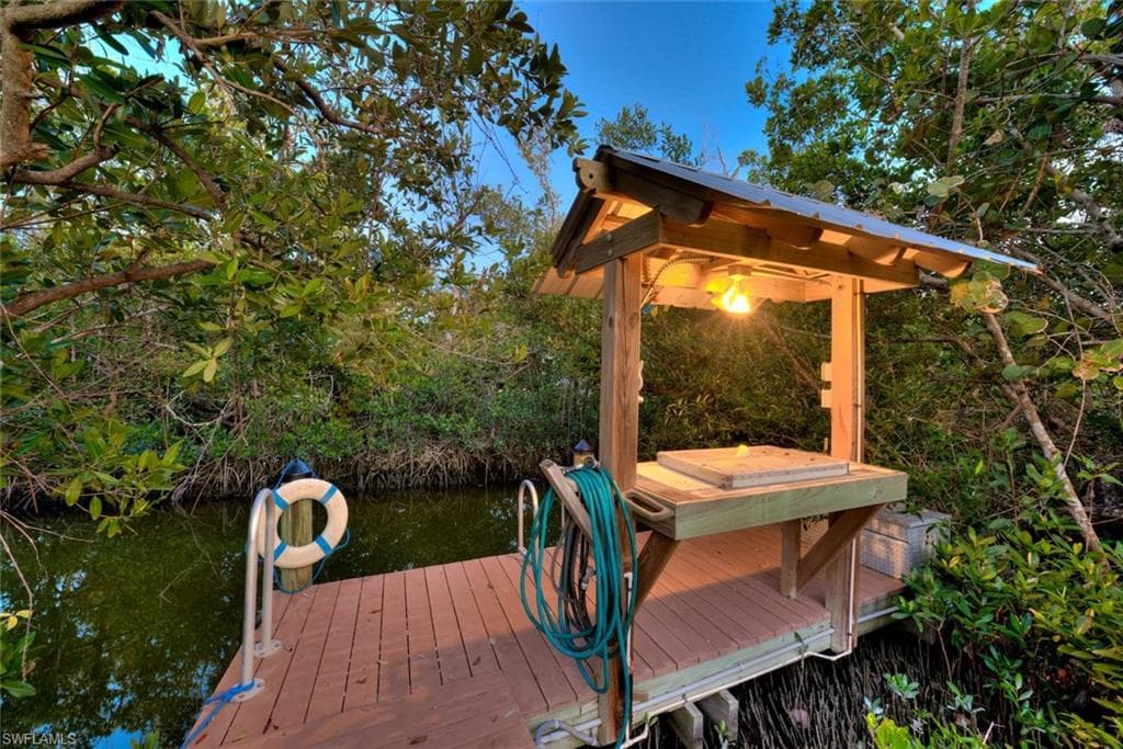 1056 S Yachtsman DR-29