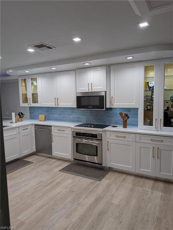 14991 Savannah DR-16