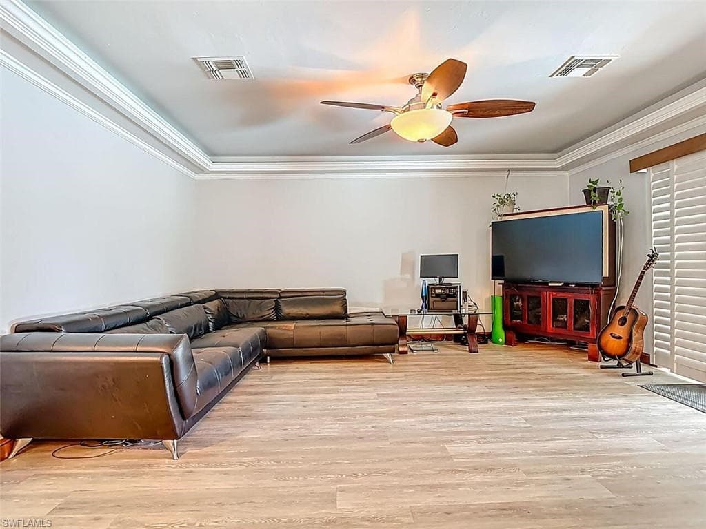 14991 Savannah DR-10