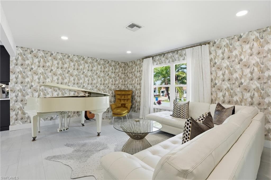 26 Fairview BLVD-6