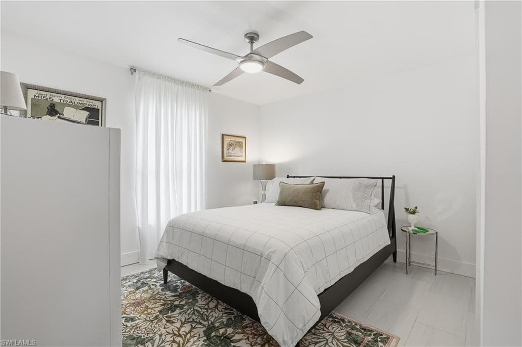 26 Fairview BLVD-26