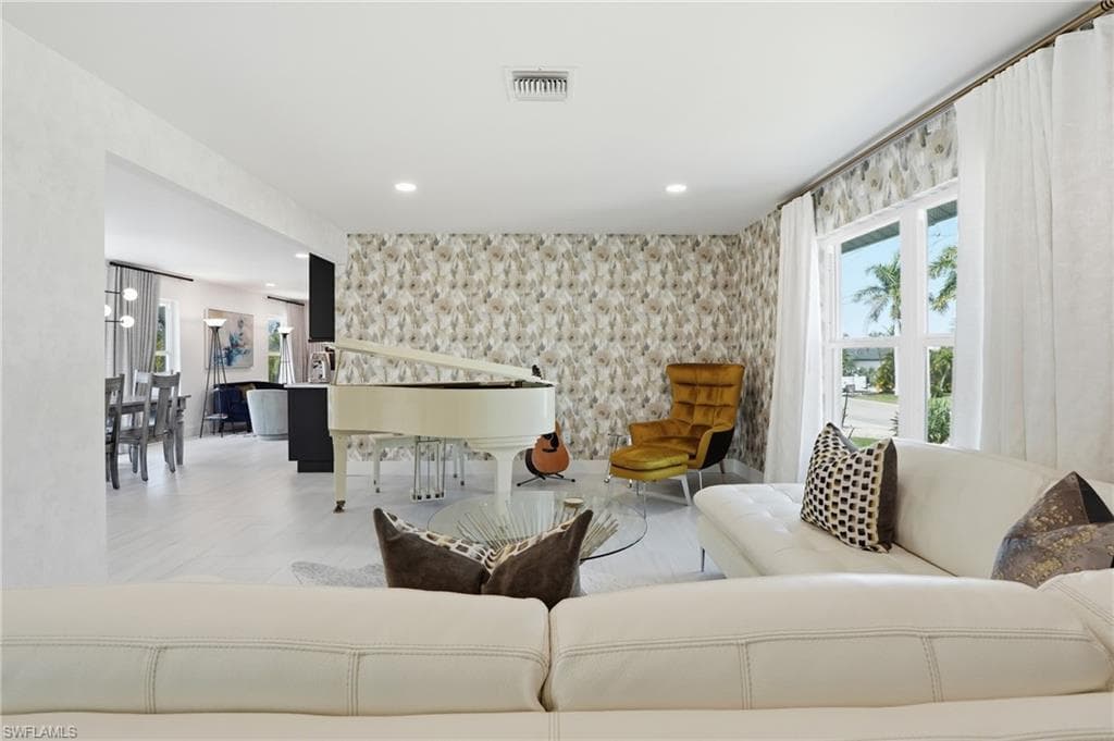 26 Fairview BLVD-7