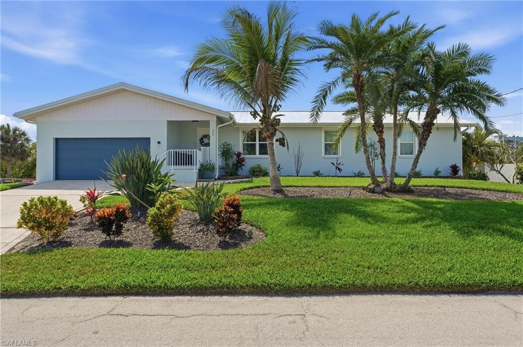 26 Fairview BLVD-1