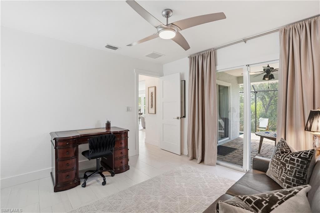 26 Fairview BLVD-30