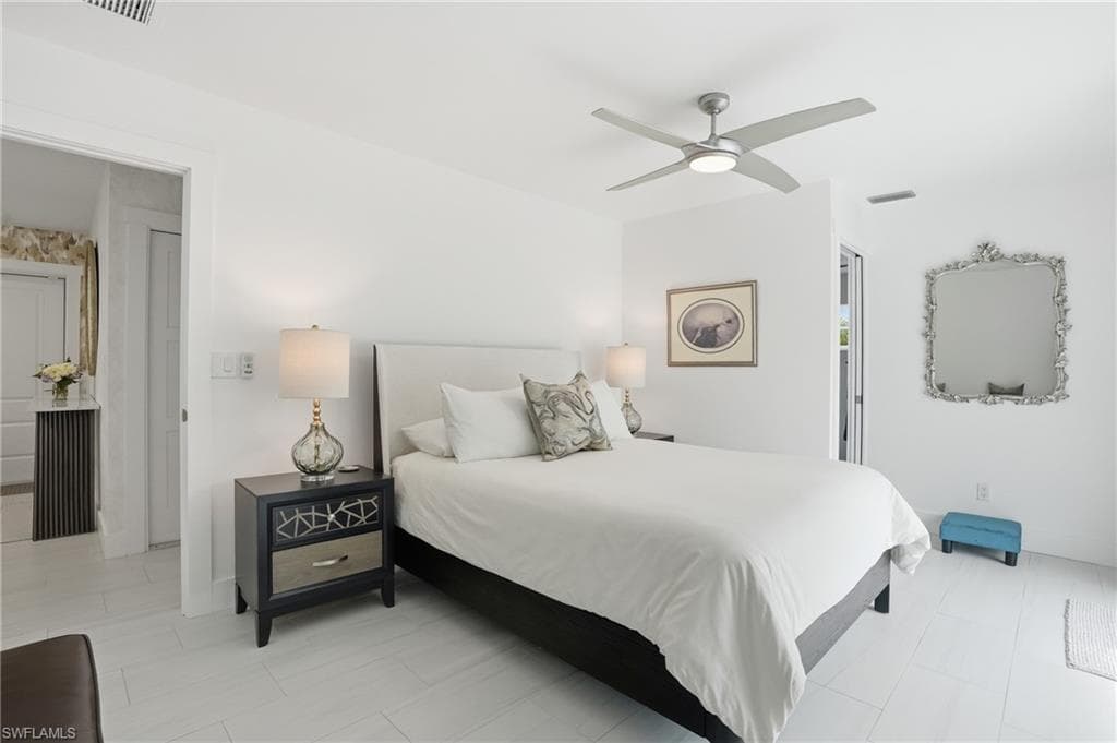26 Fairview BLVD-21