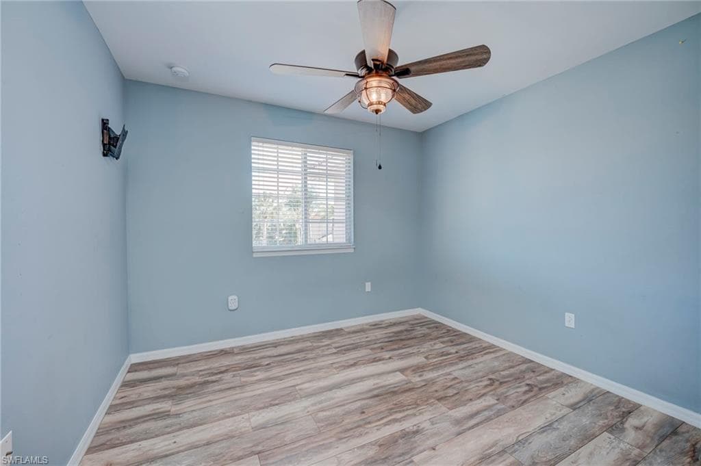 3935 Cherrybrook LOOP-17