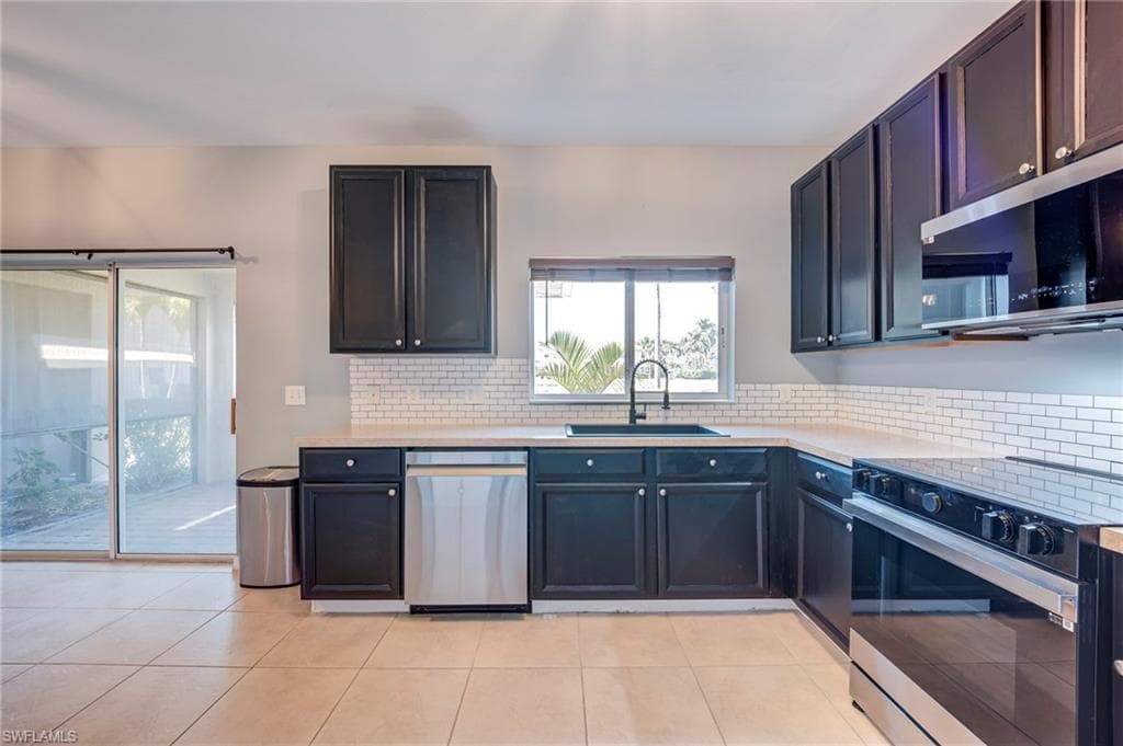 3935 Cherrybrook LOOP-8