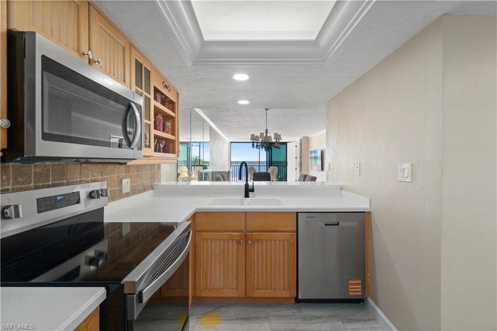 8400 Estero BLVD 303-6