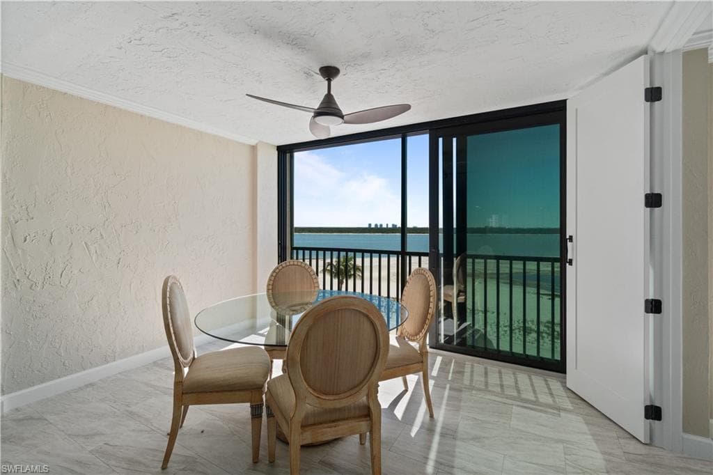 8400 Estero BLVD 303-3