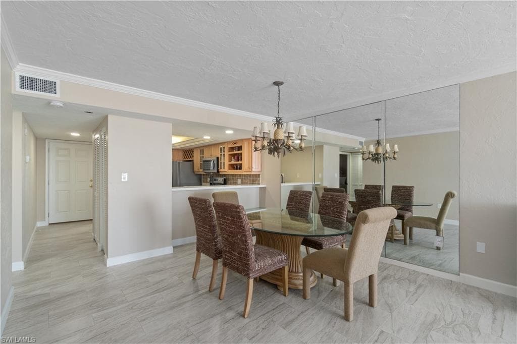 8400 Estero BLVD 303-11