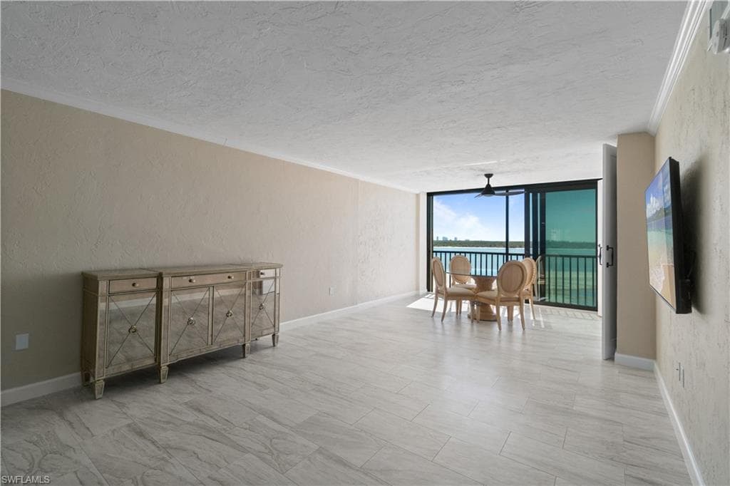 8400 Estero BLVD 303-8