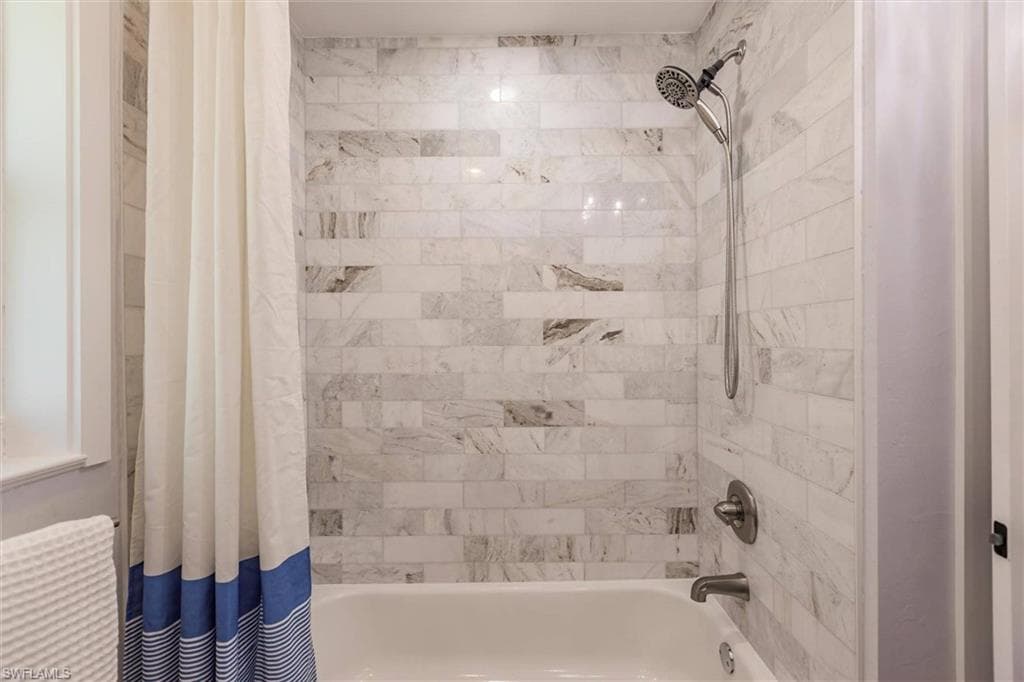 138 Riverview RD-35