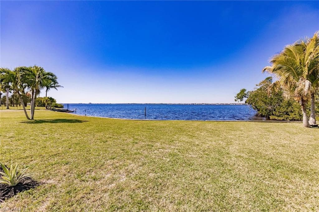138 Riverview RD-39