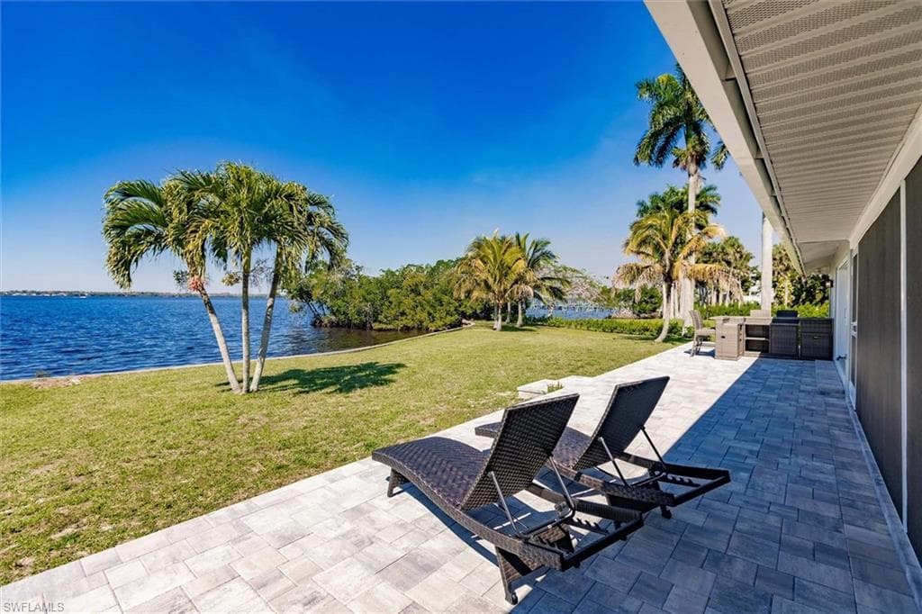 138 Riverview RD-8