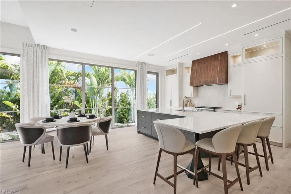 3724 Grove CIR-6