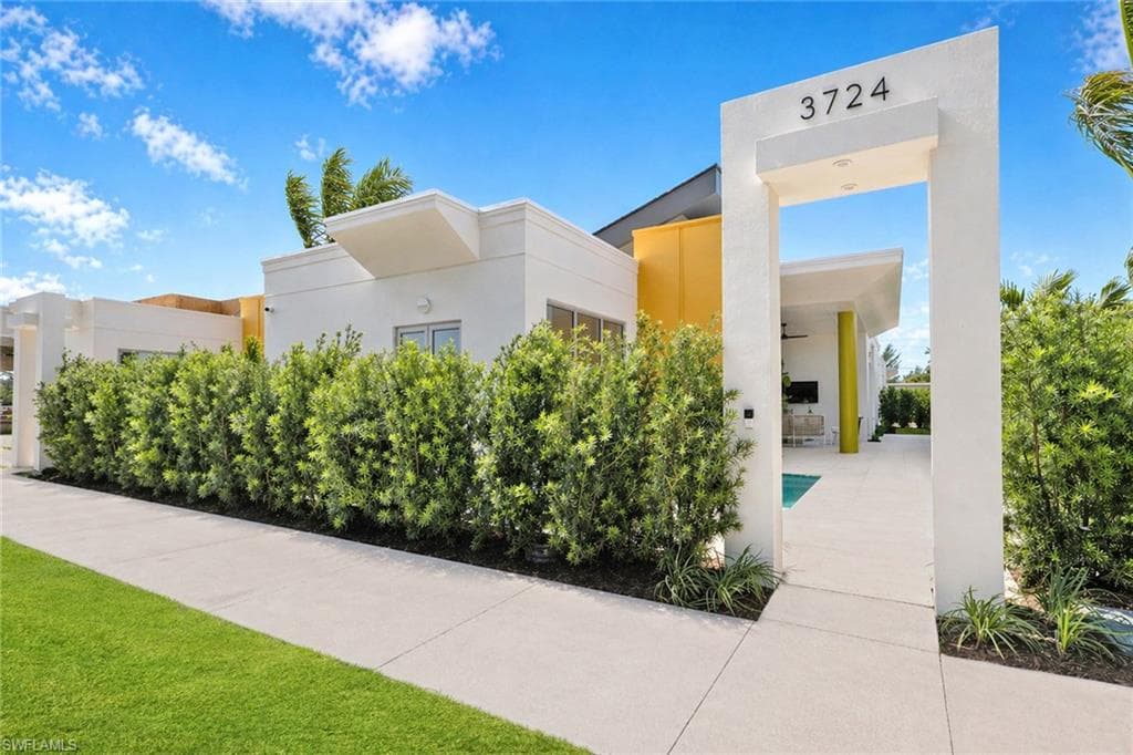 3724 Grove CIR-1