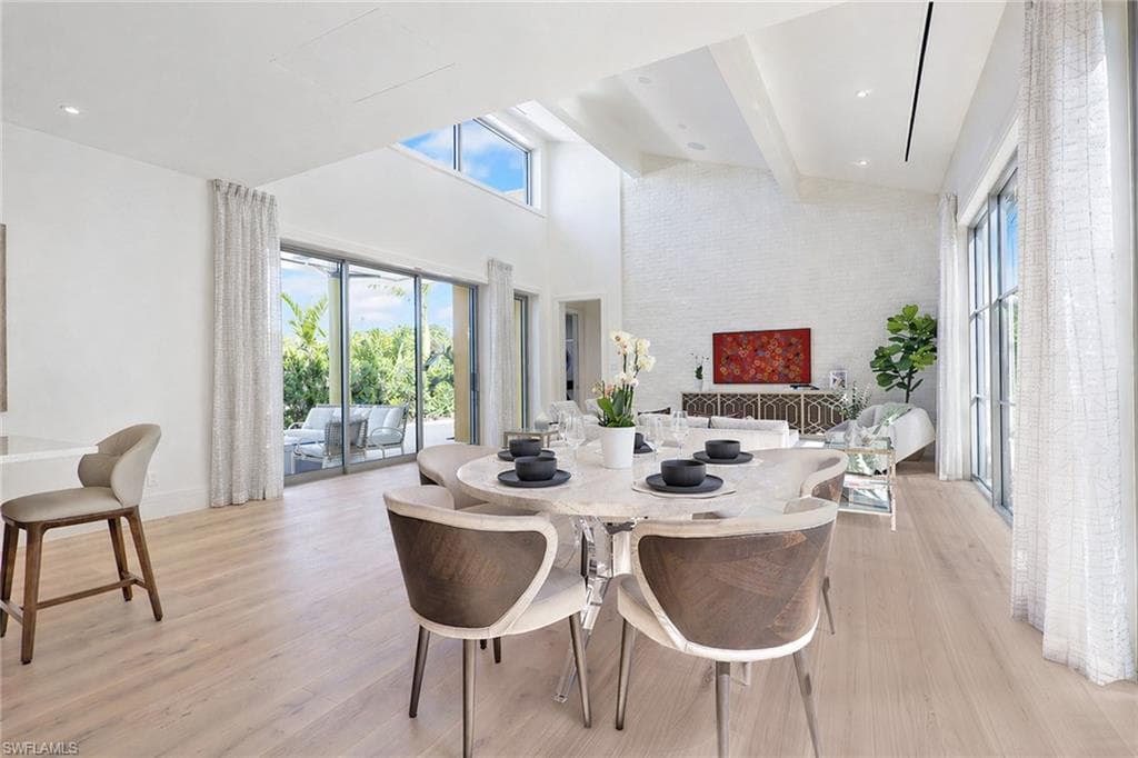 3724 Grove CIR-9