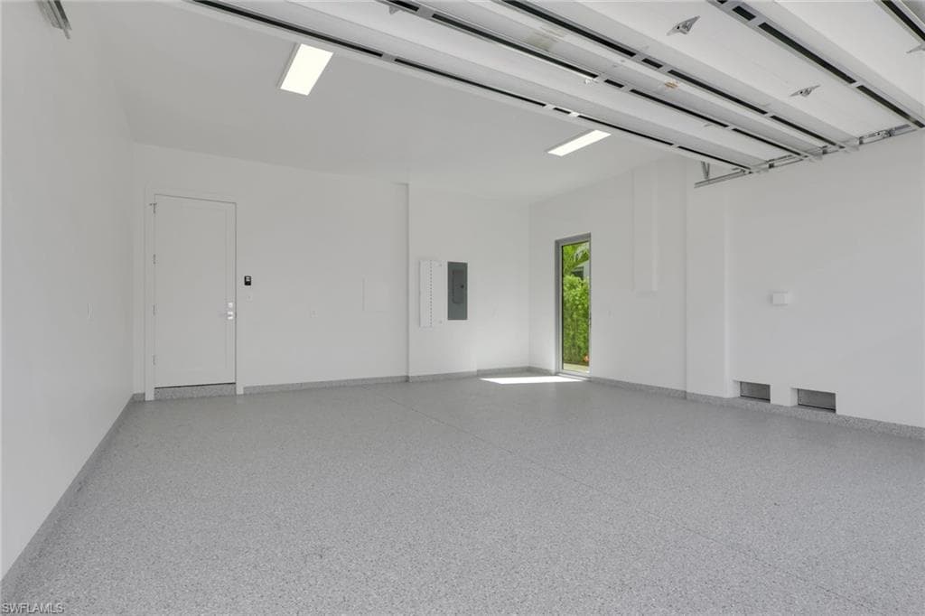 3724 Grove CIR-24
