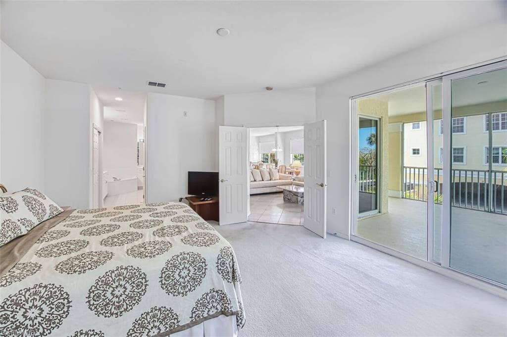 20021 Sanibel View CIR 101-22