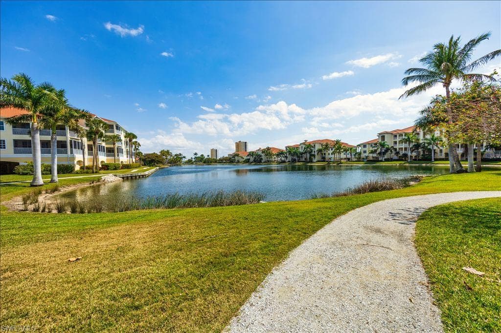 20021 Sanibel View CIR 101-37