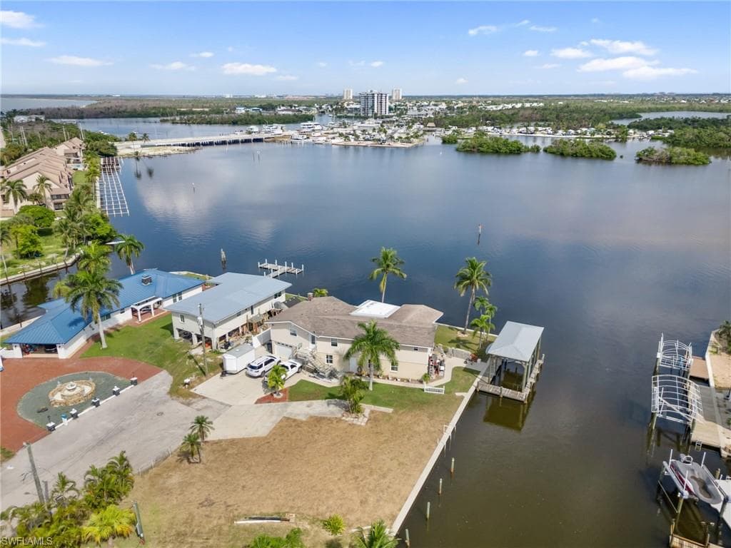 870 Oak ST-2