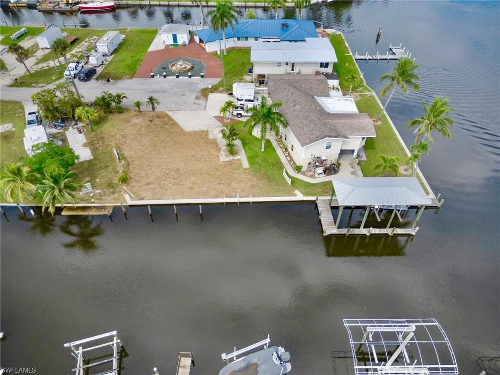 870 Oak ST-14
