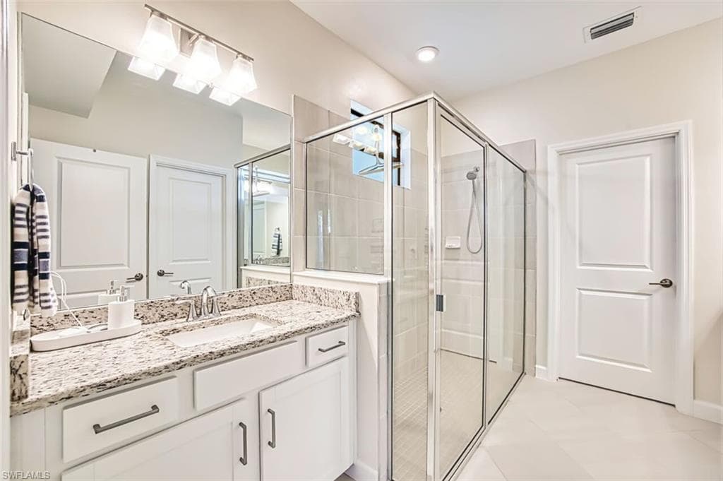 14004 Hunter Oak DR-24