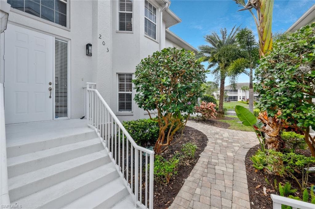 5095 Yacht Harbor DR 203-21