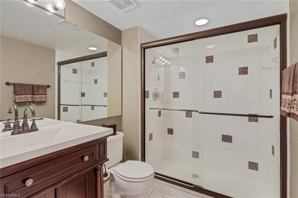 4610 Saint Croix LN 1031-15